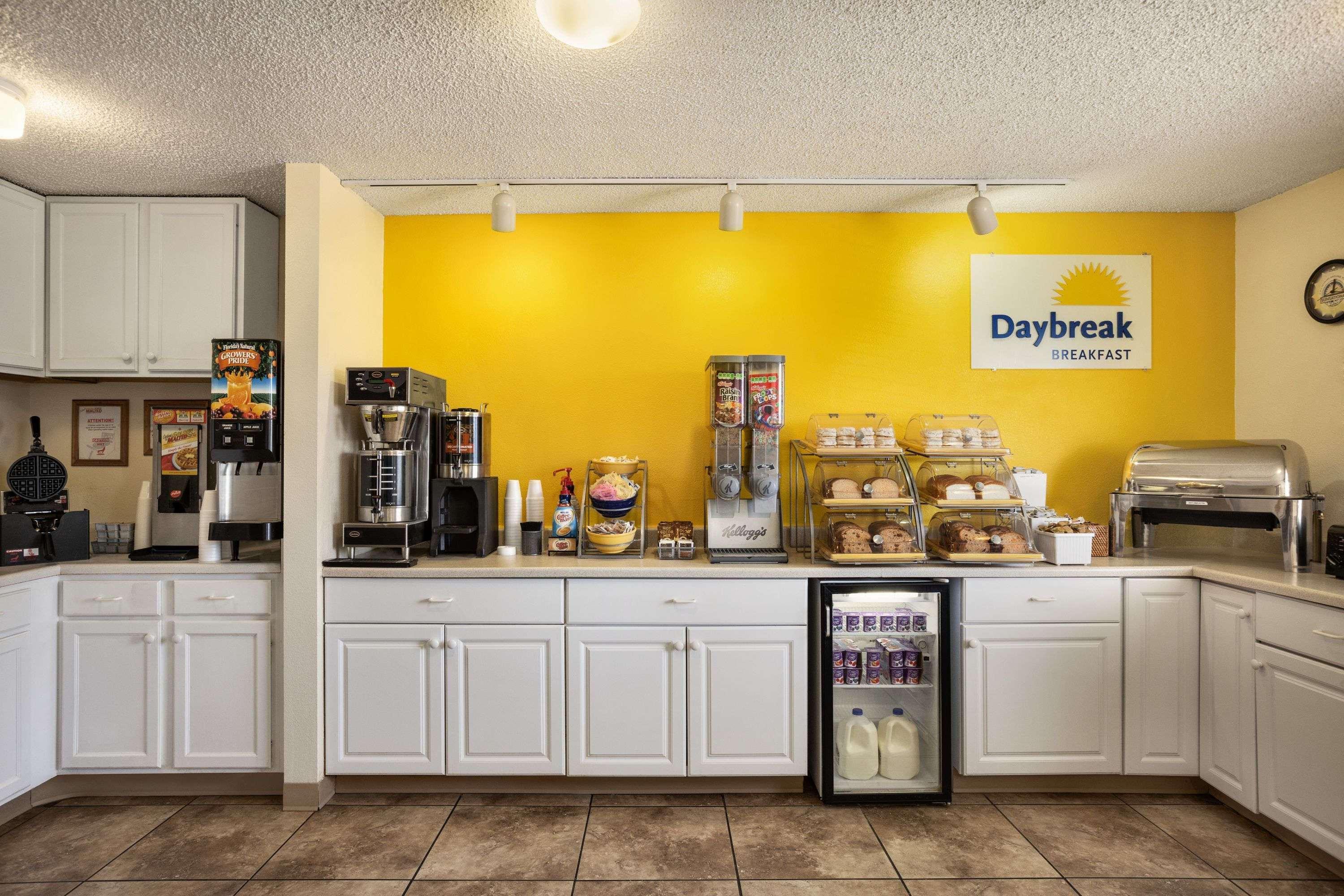 Days Inn By Wyndham Биллингс Экстерьер фото